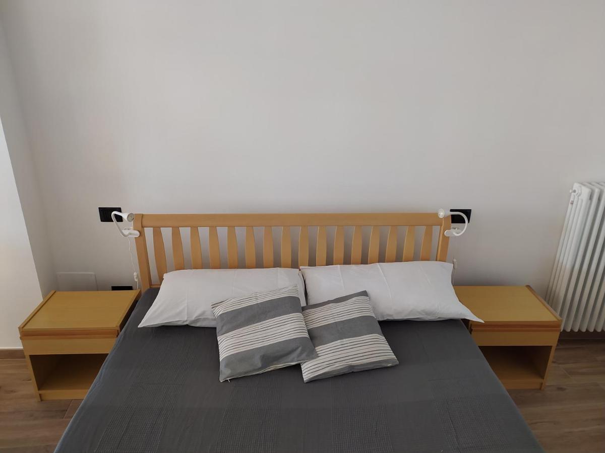 Casa Mantel Holiday Home Panoramic View In Langhe Новело Екстериор снимка