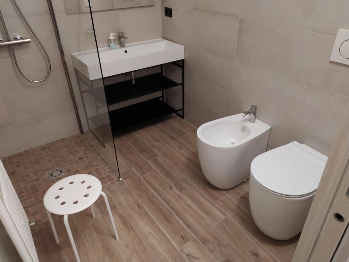 Casa Mantel Holiday Home Panoramic View In Langhe Новело Екстериор снимка