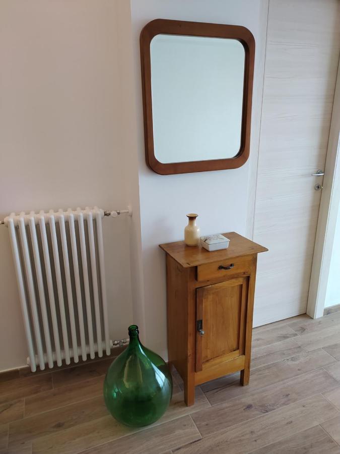 Casa Mantel Holiday Home Panoramic View In Langhe Новело Екстериор снимка