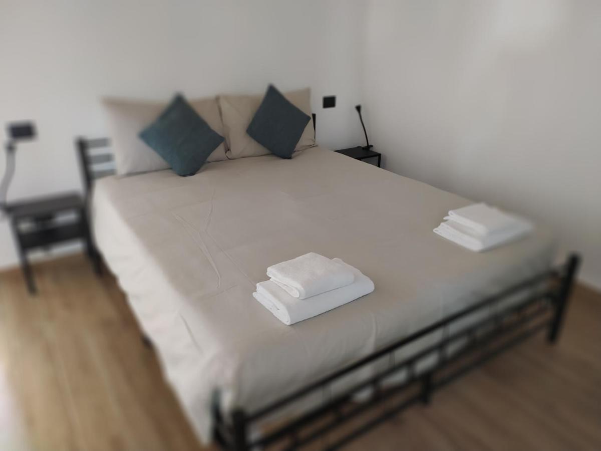 Casa Mantel Holiday Home Panoramic View In Langhe Новело Екстериор снимка